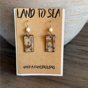NWT Alaskan Birch Bark Earrings
